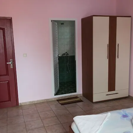 Sea House Guest house 3*