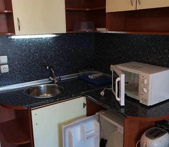 Guest house Sea House 3*